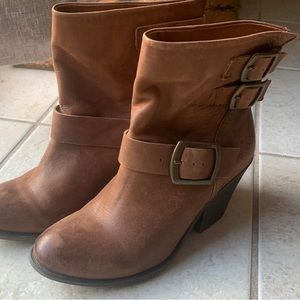 Lucky brand tan booties